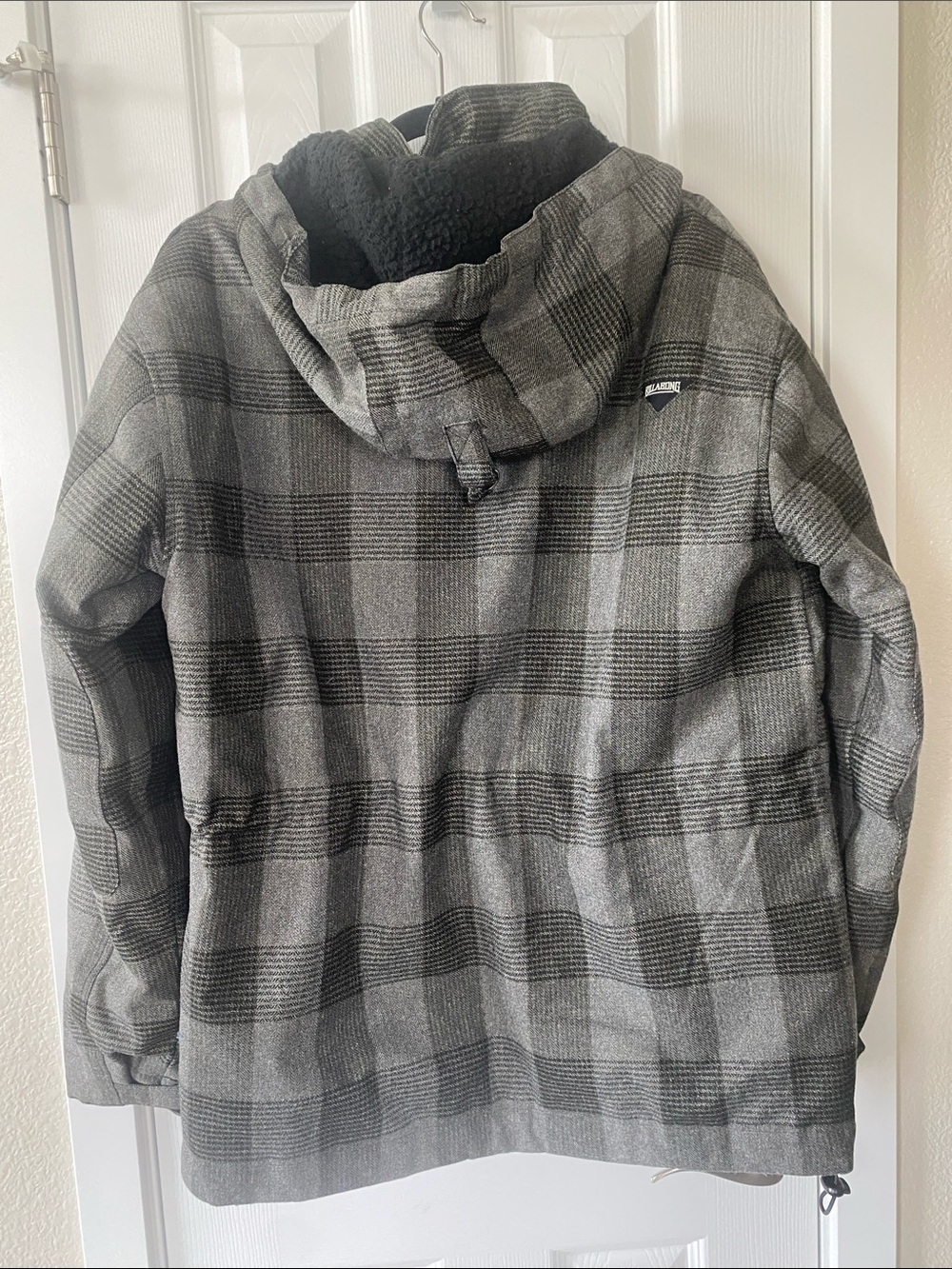 Billabong’s Men’s Gray Plaid Hooded 4 Pocket 1 inside Jacket With Adjustable Fit - Picture 9 of 15